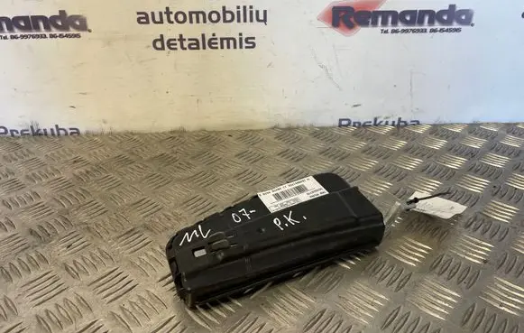 Mercedes-Benz ML W164 Seat airbag 30350077E
