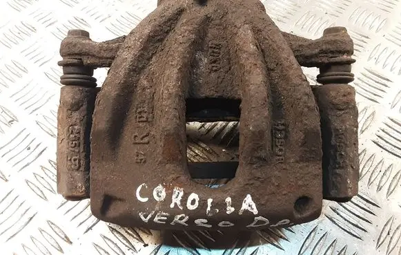 Toyota Corolla Verso AR10 Front brake caliper
