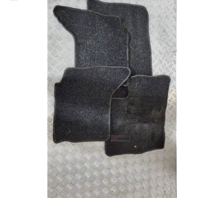 Suzuki Grand Vitara I Car floor mat set 