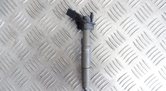 Mercedes-Benz ML W164 Fuel injector A6420700587 0445115027