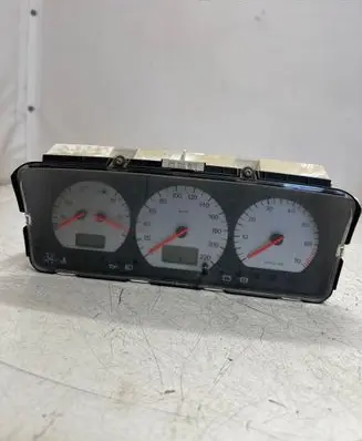 Volkswagen PASSAT B4 Speedometer (instrument cluster) 3A0919861D