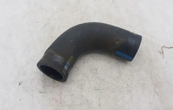 Toyota Auris 150 Engine coolant pipe/hose 080111