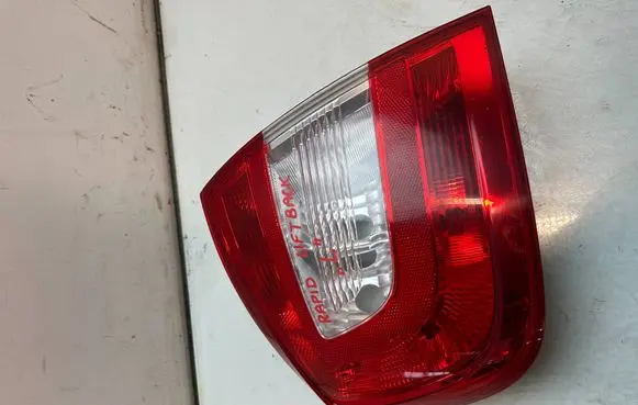 Skoda Rapid (NH) Rear/tail lights 5jh945095