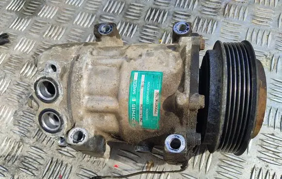 Renault Espace III Air conditioning (A/C) compressor (pump) 7700859676D