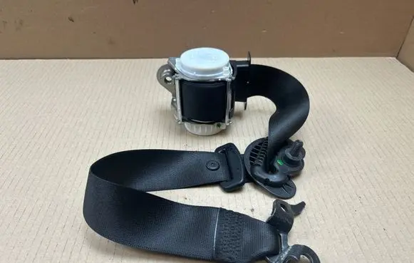 BMW X1 E84 Front seatbelt 34058428B