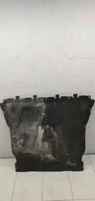 Renault Clio V Engine splash shield/under tray 