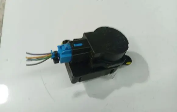 Ford Grand C-MAX Air flap motor/actuator AV6N19E616AA