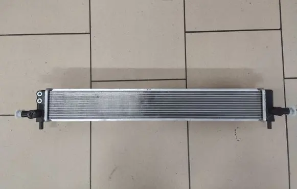 Lexus CT 200H Coolant radiator G901076010