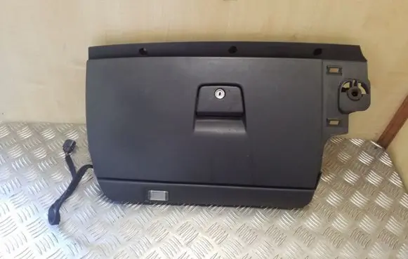 Volvo V50 Glove box set 9481664