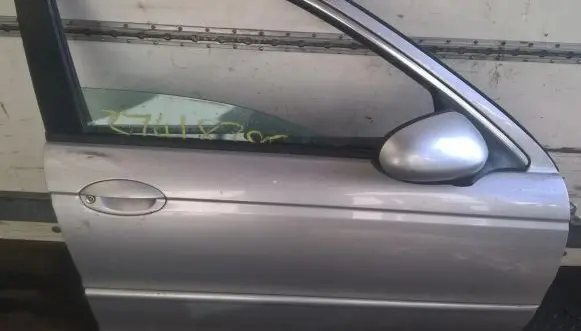 Jaguar X-Type Front door