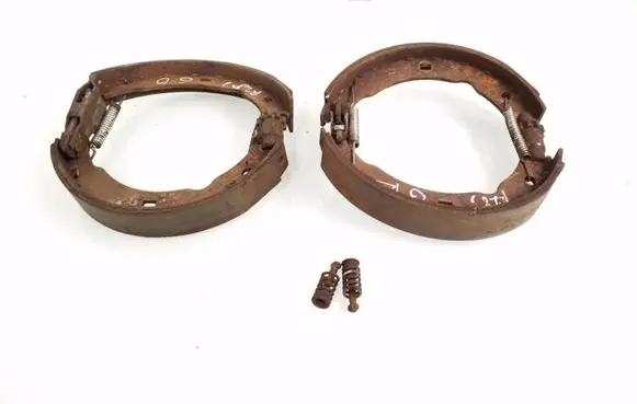 Peugeot 607 Handbrake/parking brake pads 