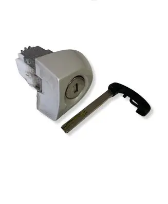 BMW 1 F20 F21 Front door lock (next to the handle) F2XL1