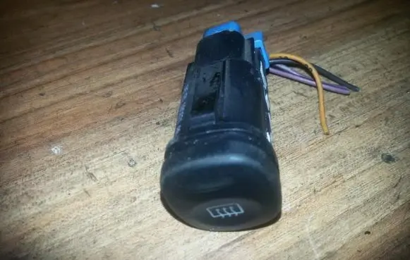 Ford Fiesta Windscreen/window heater switch 96fg18c621aa