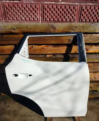 SsangYong Tivoli Rear door 