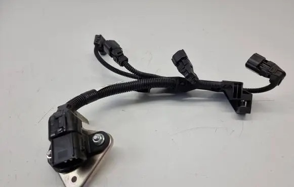 Toyota RAV 4 (XA50) Fuel injector wires 8212633050 12345678