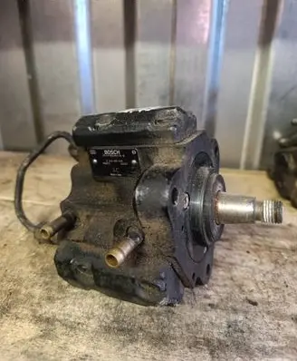 Alfa Romeo 156 Fuel injection high pressure pump 0445010006