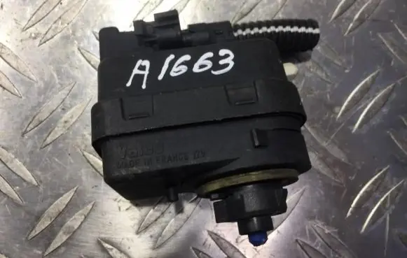Mini One - Cooper R50 - 53 Headlight level adjustment motor k7700415346