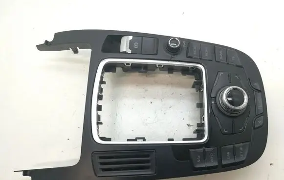 Head unit multimedia control
