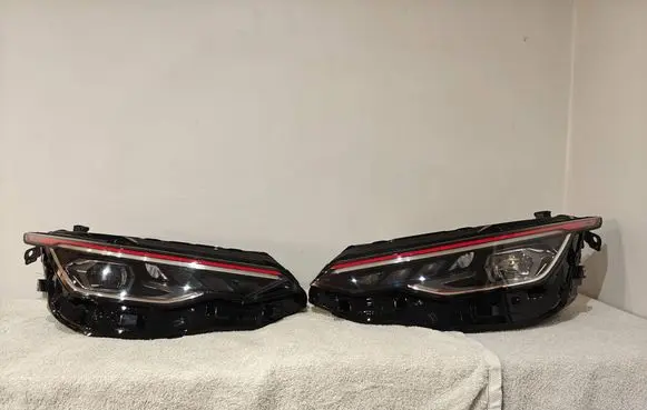 Volkswagen Golf VIII Headlight/headlamp 5H0941059K 5H0940060K
