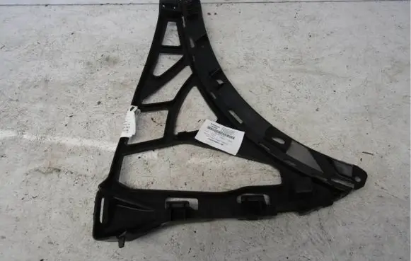 Porsche Cayenne (92A) Front bumper mounting bracket 7P5807177B