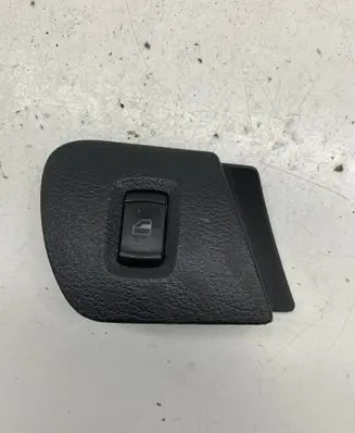Skoda Octavia Mk1 (1U) Electric window control switch 3B0959855