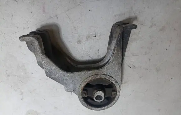 Dodge Journey Engine mount bracket P04743957AC