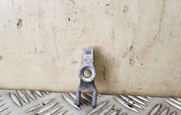 Opel Zafira C Fuel Injector clamp holder
