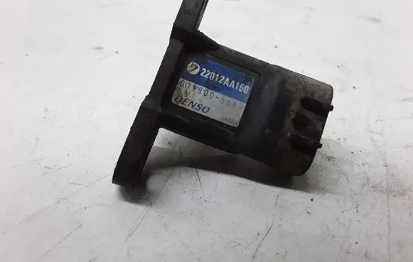 Subaru Legacy Air pressure sensor 0798005660