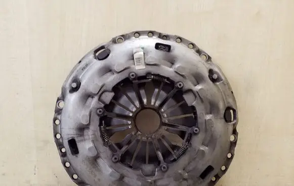 Volvo XC60 Pressure plate 30735828