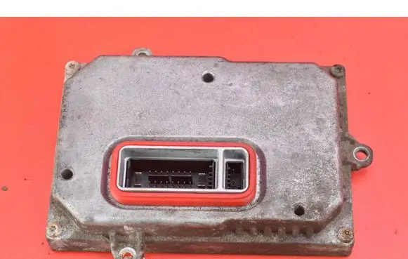 Audi A6 S6 C6 4F Voltage converter/converter module 1307329100