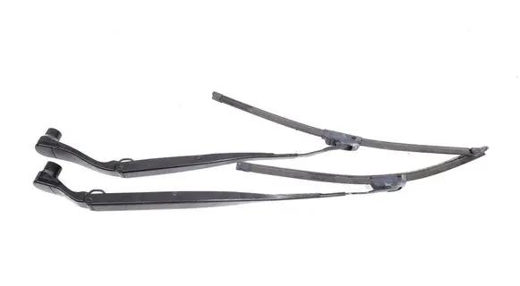 Windshield/front glass wiper blade