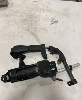 Volvo V50 Front seatbelt 6CC8892 B32333