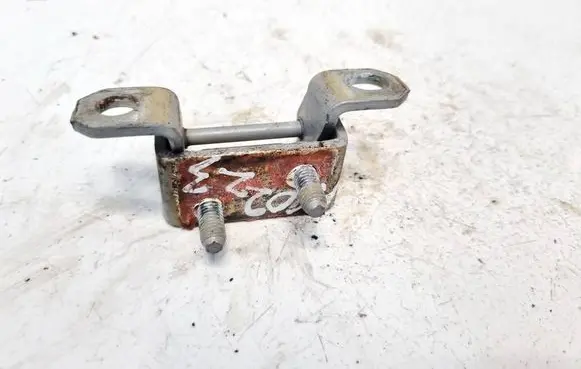 Chevrolet Captiva Tailgate/trunk/boot hinge C100L