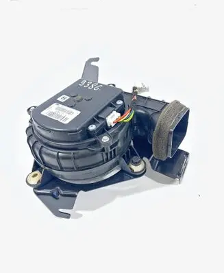 Peugeot 3008 I Hybrid/electric vehicle battery fan 9670033580