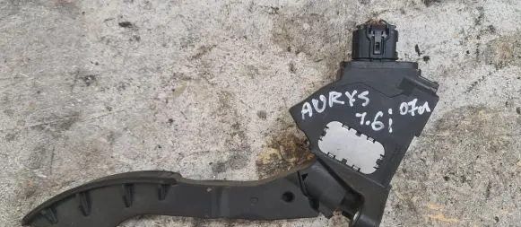 Toyota Auris 150 Accelerator throttle pedal