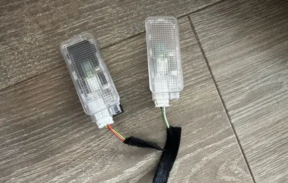 Citroen DS7 Crossback Front seat light VADD