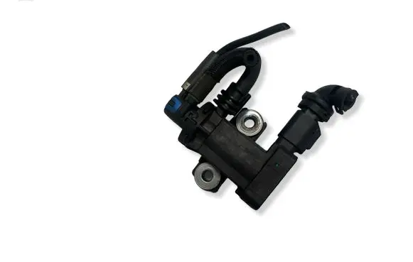 Ford Kuga II Turbo solenoid valve 9808206880