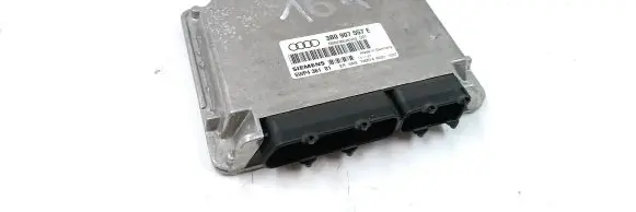 Audi A4 S4 B5 8D Engine control unit/module 3B0907557E
