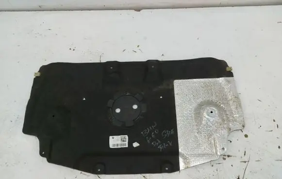 BMW 5 G60 Engine splash shield/under tray 5A07BA9