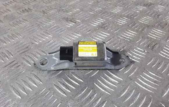 Toyota Prius (XW20) Airbag deployment crash/impact sensor 8983347030 1879000911