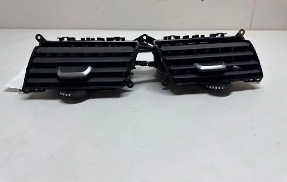 BMW 5 G30 G31 Dash center air vent grill 9329579 09883