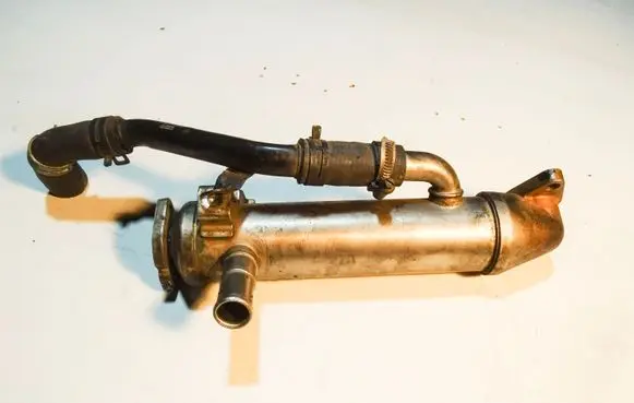 Jaguar X-Type EGR valve cooler 2S7Q9F464AB