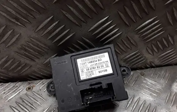 Volvo S80 Door control unit/module 7G9T14B534BD 0507918200
