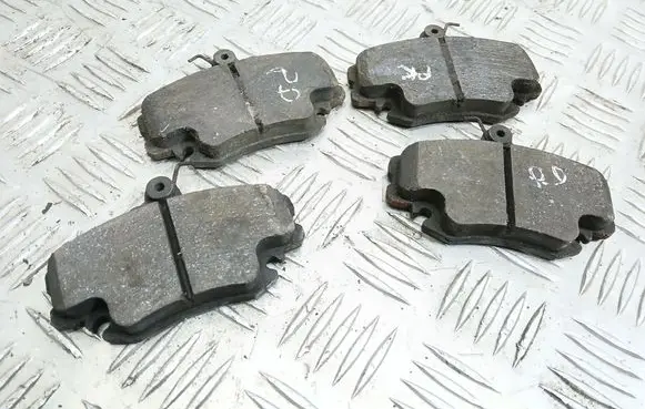 Renault Scenic I Brake pads (front) 