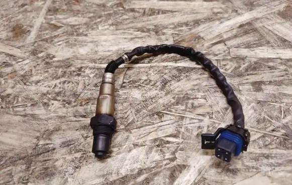 Cadillac XTS Lambda probe sensor 12640453