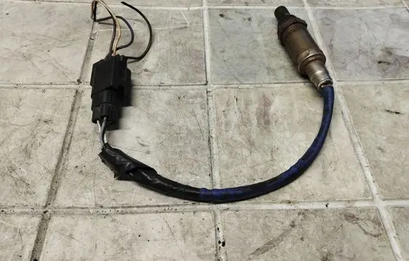Skoda Octavia Mk1 (1U) Lambda probe sensor 0015400817 0258005088