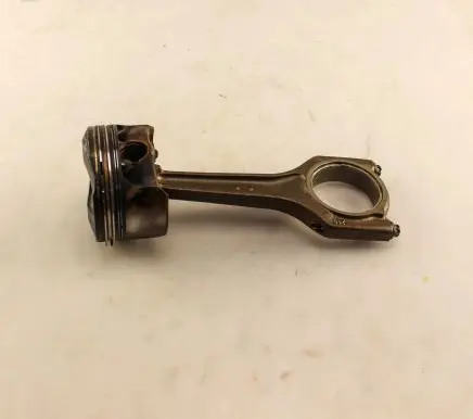 BMW 5 E60 E61 Piston 082229