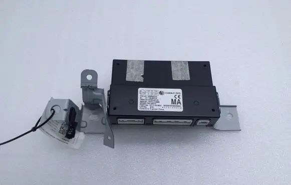 Suzuki SX4 S-Cross Immobilizer control unit/module 3717161MA1 KBRS57L0