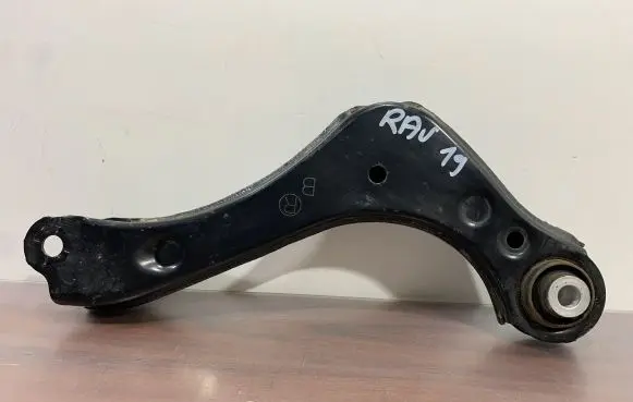 Toyota RAV 4 (XA50) Rear control arm