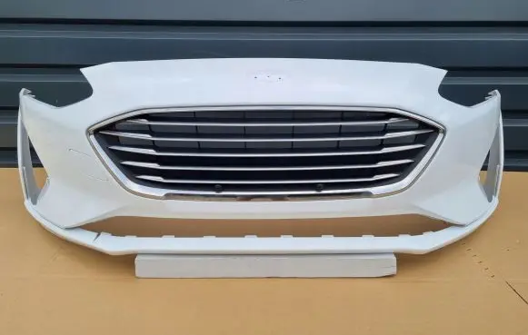 Ford Focus Front bumper JX7B17757A